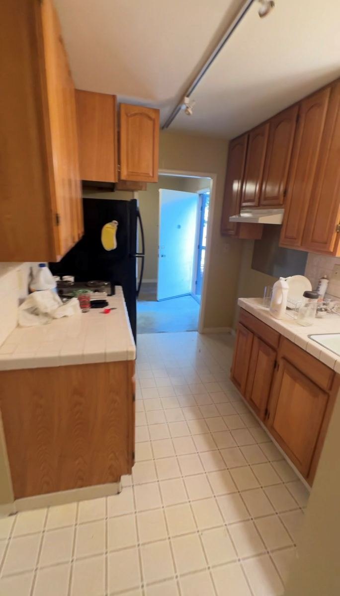 Galley kitchen before the remodel